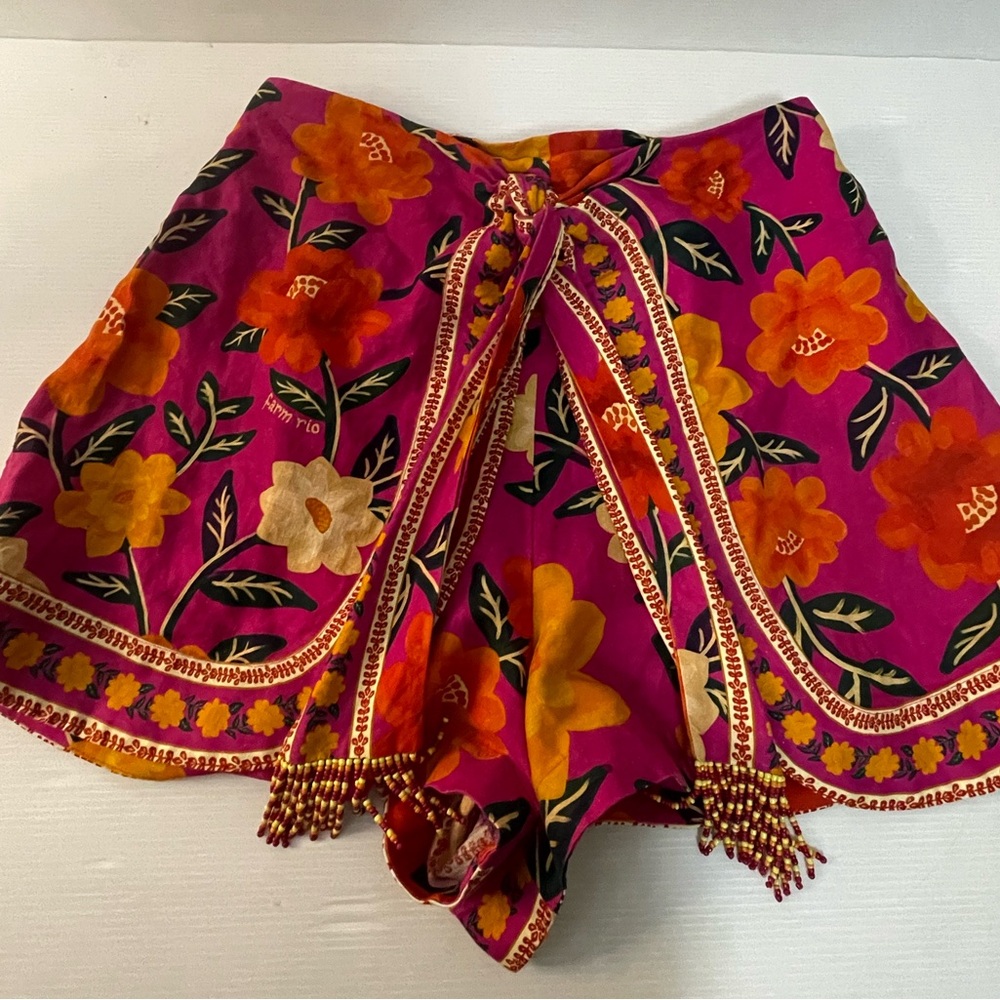 FARM Rio Vibrant Floral Women's Shorts - Pink, Orange, Yellow